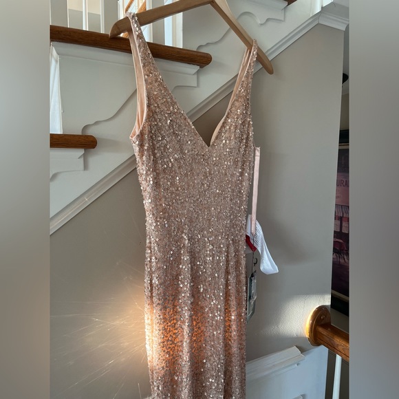 Mac Duggal Sequin High Slit Gown - Picture 4 of 16